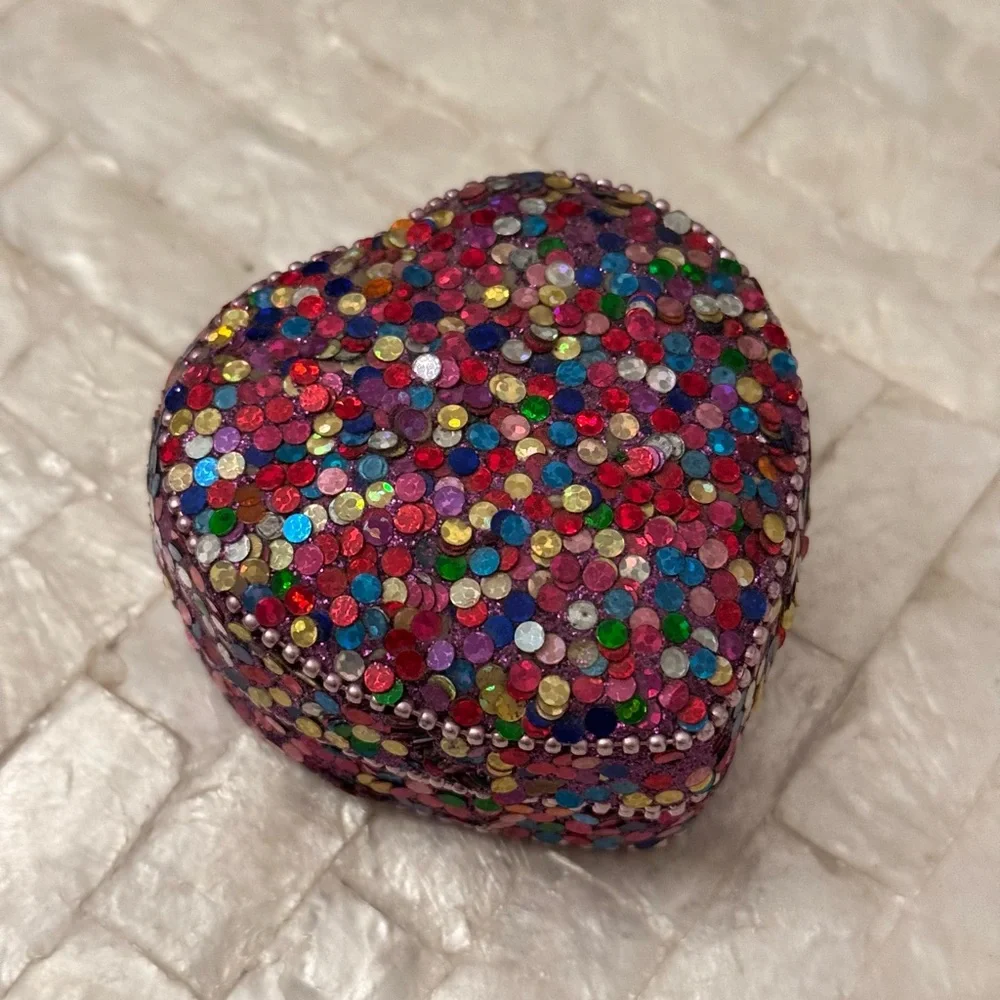 Sequin heart jewelry box